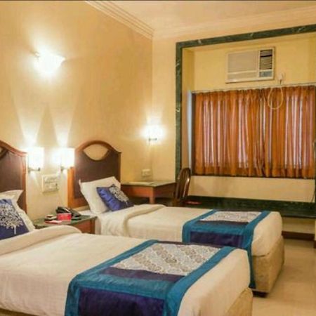 Strand Hotel, Colaba Mumbai Exteriör bild