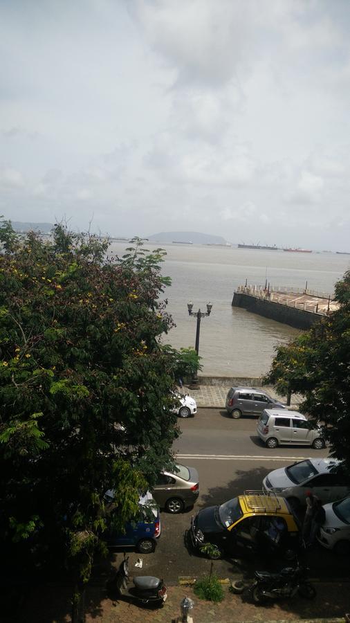 Strand Hotel, Colaba Mumbai Exteriör bild