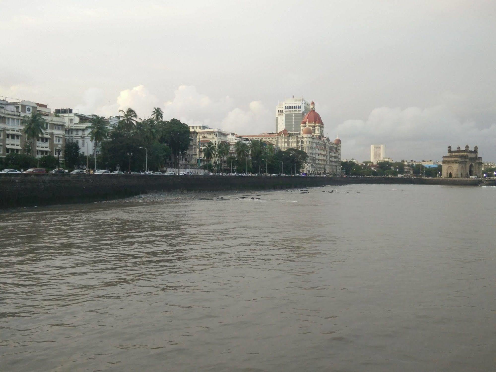 Strand Hotel, Colaba Mumbai Exteriör bild